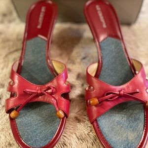 Liz Claiborne Red Bow/Wooden “Kitten” Heel